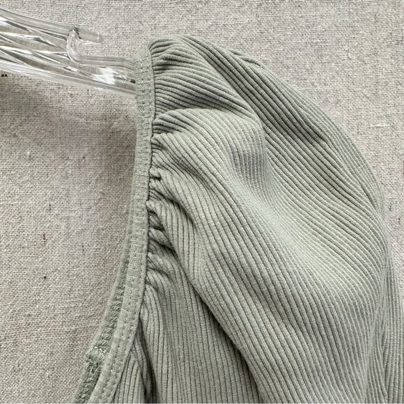 Zara sage green ribbed puff sleeve semi crop top, scoop neck Medium - Picture 8 of 13